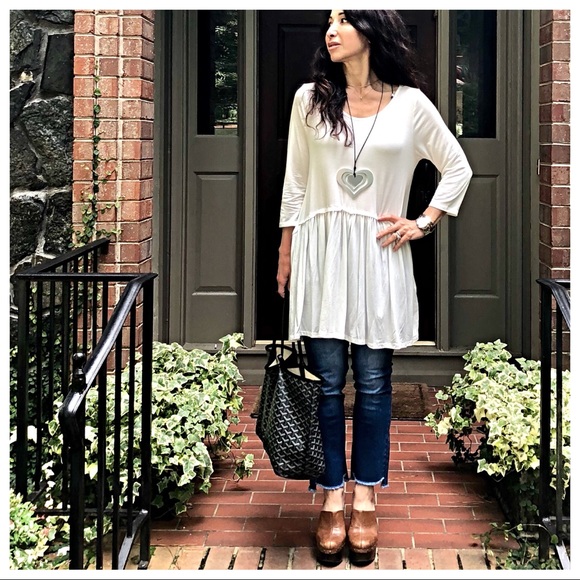 ✨LAST ONE ✨white loose fit ruffled hem tunic top - Picture 8 of 8